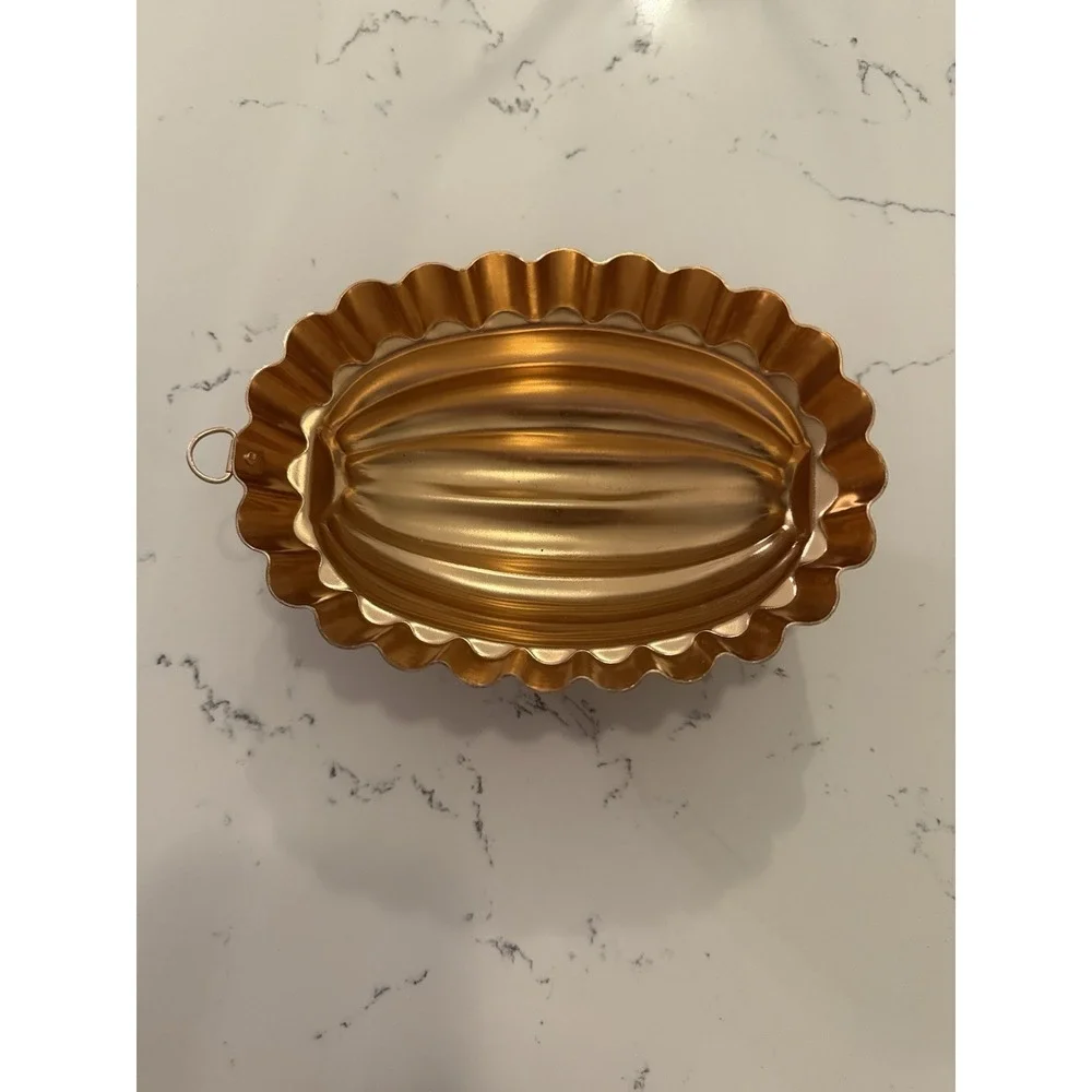 Small Vintage Copper Food Mold Gourd 2 1/2 Cup Hanging
